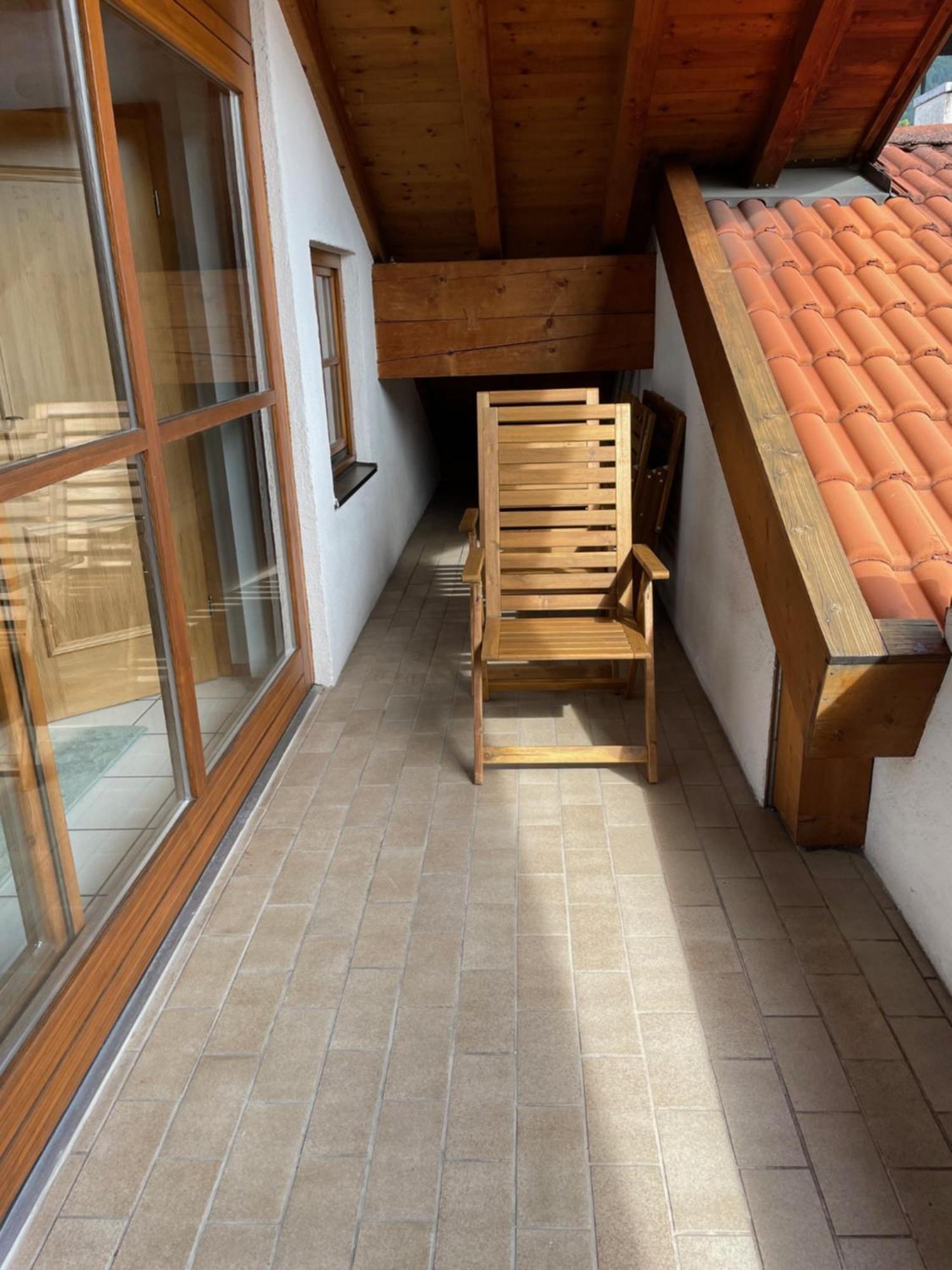 פארכאנט Dachgeschosswohnung Mit Traumhaftem Zugspitzblick Bei Garmisch מראה חיצוני תמונה